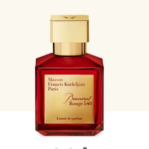 Maison Francis Kurkdijan Baccarat Rouge 540
EXTRAIT DE PARFUM 2.4 fl oz